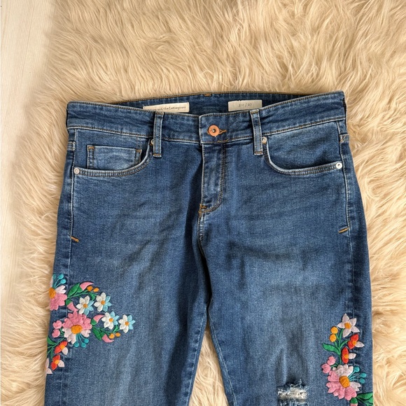 Pilcro and the Letterpress Boyfriend Jeans with Floral Embroidery - Picture 7 of 15